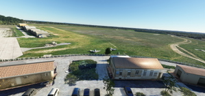 Aérodrome de Nimes-Courbessac (LFME) thumbnail 5