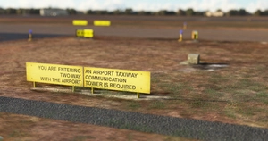 San Diego Montgomery - Gibbs Exec Airport (KMYF) thumbnail 4
