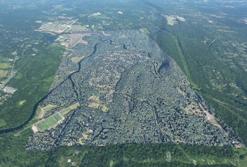 Simsbury (north east - below the airfield) - CT - USA