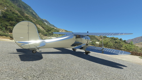 Beechcraft D17 Staggerwing - Metal Polish