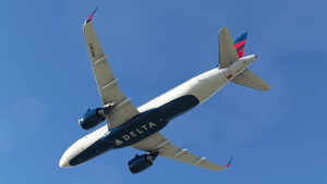 Delta Air Lines A32N 2007 thumbnail 12