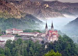 Discover Spain #1 - The Coast from San Sebastian to Vigo and back over the country thumbnail 9