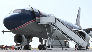 [8K] Avianca N284AV retro livery thumbnail 4