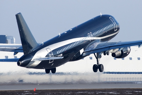 AVION EXPRESS - CUBANA LY-COM (Black Livery) Fenix A320-200