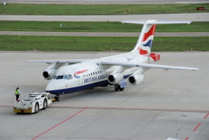 BAe 146-200 British Airways G-LCYB thumbnail 7