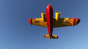 Big Radials Goose -  Canadair CL-415 Scooper 245  thumbnail 8