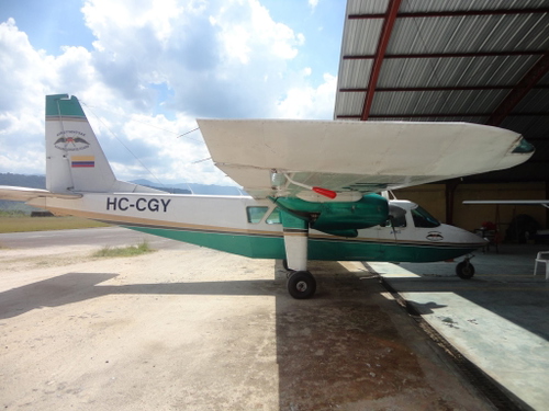 BN2B Islander Aerotsentsak HC-CGY V2