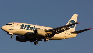 Boeing 737-600 UTair thumbnail 9