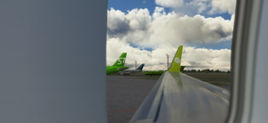Boeing 737-700 S7 thumbnail 5