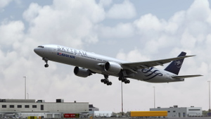CaptainSim B777-300ER Korean Air Skyteam special livery thumbnail 3