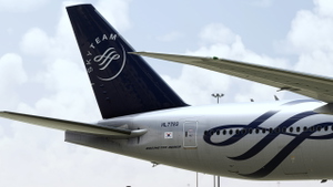 CaptainSim B777-300ER Korean Air Skyteam special livery thumbnail 10