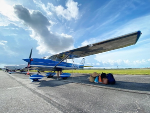 Cessna C152 N22318 FlyMeToTheFun thumbnail 3