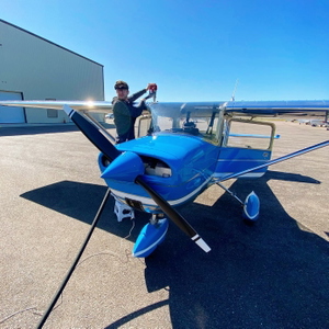 Cessna C152 N22318 FlyMeToTheFun thumbnail 4