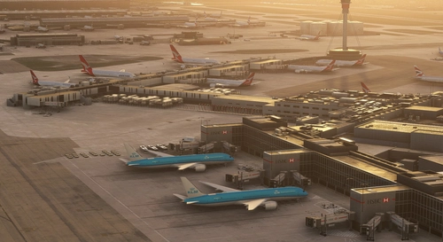EGLL Static Aircraft