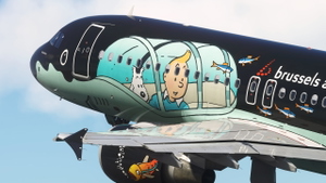 Fenix A320CFM Brussels Airlines Tintin Rackham OO-SNB thumbnail 3