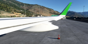 [A32NX] FlyByWire | Airbus A320neo SKY AIRLINE CC-AZH  in 8k thumbnail 9