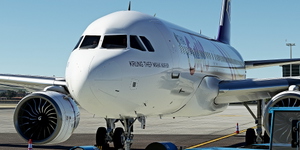 [A32NX] FlyByWire | Airbus A320neo Thai Smile HS-TXM in 8k thumbnail 1