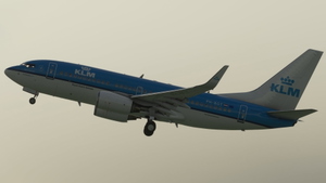 KLM Royal Dutch Airlines [4K] PH-BGT (Hen Harrier / Blauwe Kiekendief) - PMDG 737-700 thumbnail 5