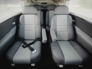 Milviz Cessna 310R - Grey Interior with Black Tablet thumbnail 2