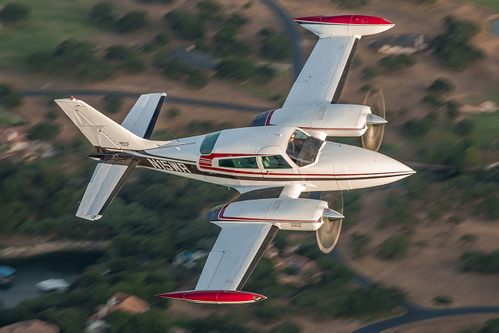Milviz Cessna 310R N15WR