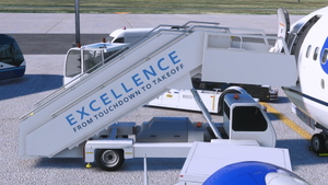 PMDG 737 Ground Services - Menzies Excellence thumbnail 1
