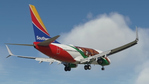 Southwest Airlines "California One" w/Cabin PMDG 737-7H4 thumbnail 6