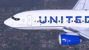 United Airlines [4K] N13720 - PMDG 737-700 thumbnail 4