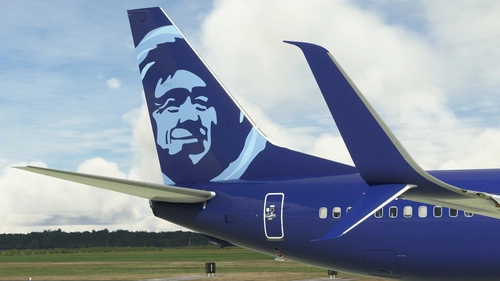 Alaska Airlines PMDG 737-900ER 'More to Love' (N493AS)
