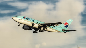 A310-300 Korean air thumbnail 6