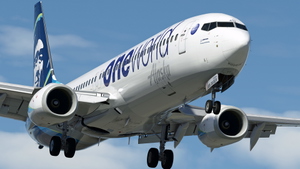 Alaska Airlines "Oneworld" [Pack] w/Cabin PMDG 737-990ER thumbnail 2