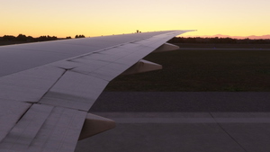 B777-300er Wing Views thumbnail 4