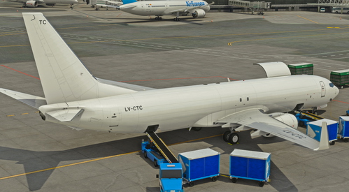 Boeing 737-800 Aerolineas Argentinas LV-CTC cargo