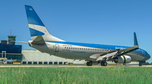 Boeing 737-800 Aerolineas Argentinas LV-GGQ thumbnail 1
