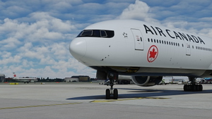 CaptainSim 777-300ER AIR CANADA C-FITU & C-FITW 8K thumbnail 12