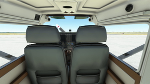 Cessna 172 Skyhawk N80991 (Aviation101) thumbnail 15
