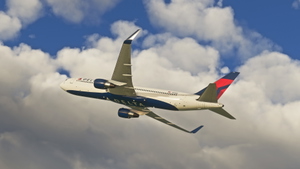Delta Airlines (4D) - CS 767-300 thumbnail 4
