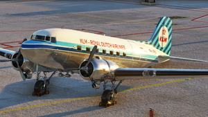 Douglas DC-3 - KLM thumbnail 2