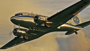 Douglas DC-3 - Pan American thumbnail 7