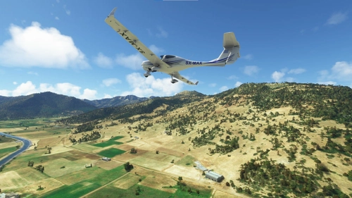 EGNATIA AVIATION DA-40NG