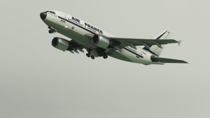 iniBuilds Airbus A310-300 Air France 1975 thumbnail 5