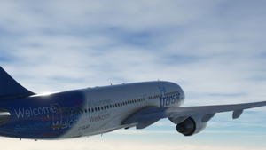 iniBuilds Airbus A310-300 Air Transat Welcome Livery C-GLAT thumbnail 8