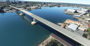 Itchen Bridge Southampton thumbnail 2