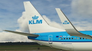 KLM PMDG 737-900 (PH-BXP) thumbnail 1