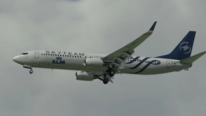KLM Royal Dutch Airlines (PH-BXO 'Skyteam') - PMDG 737-900 thumbnail 11