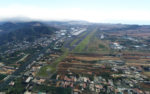 Modification of scenery Wolkenblau GCXO [payware] for GSX pro users 