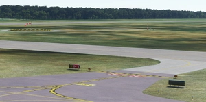 Nantucket Memorial Airport (KACK) thumbnail 8