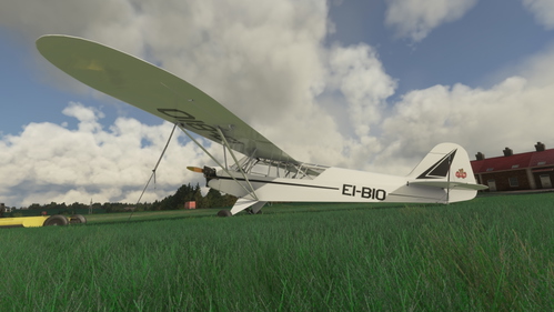 Piper L-4 , EI-BIO,  in it's pre 2009 livery