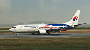 PMDG 737-800 Malaysia Airlines (9M-MLP | Malaysia for ICAO Council) + Cabin thumbnail 1