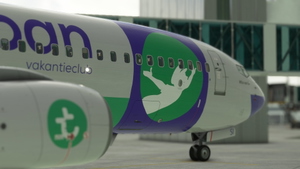 ✈️💺 PMDG 737-800 | Transavia | Peter Pan | PH-HSI | W/Interior [4K]&nbsp; thumbnail 4