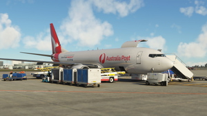 Qantas Freight VH-XNH 2016 thumbnail 4